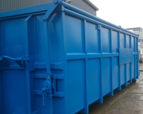 Ein blauer Container - stabil, vielseitig einsetzbar und anpassbar an individuelle Anforderungen